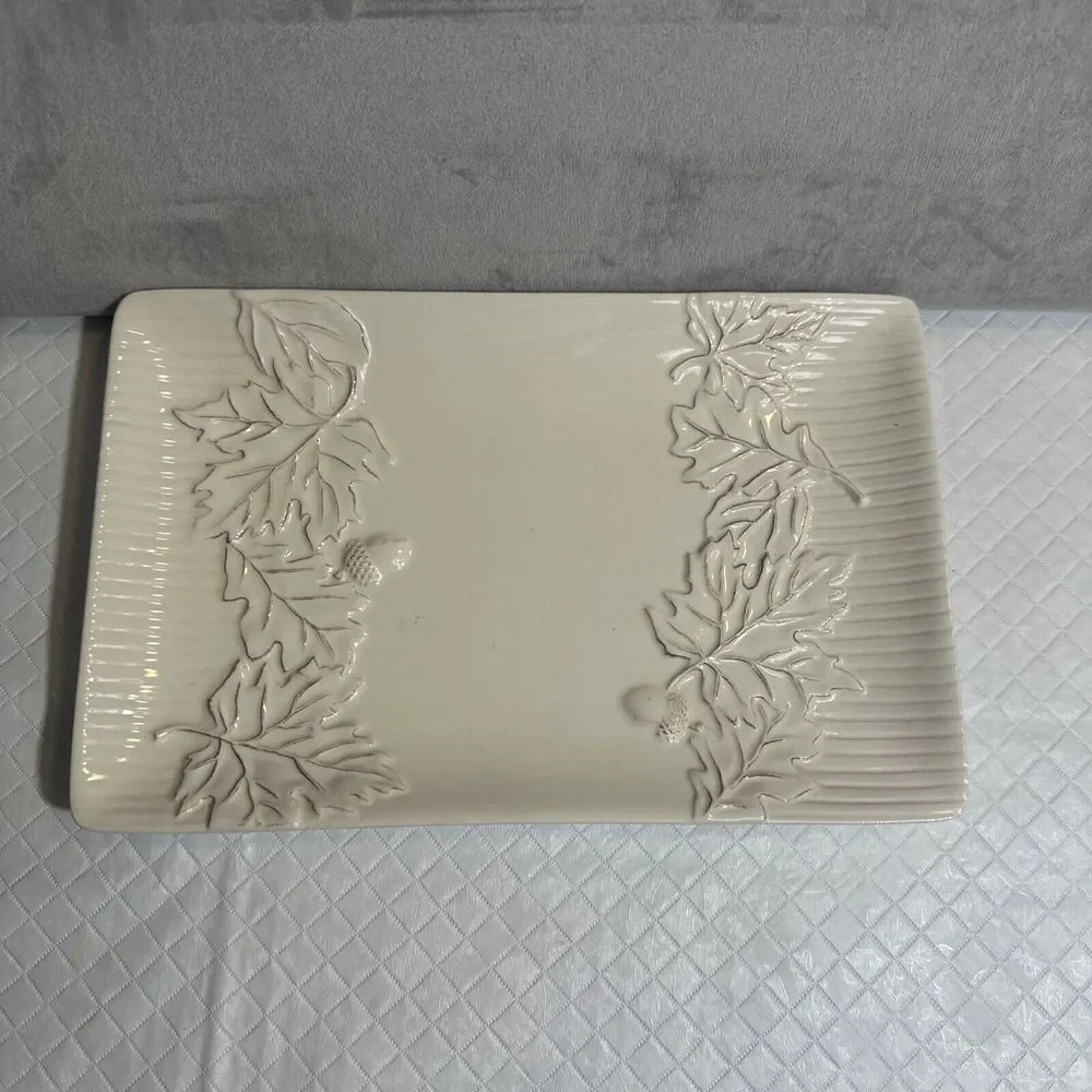 Hallmark Fall Foliage‎ Leaves Acorns Rectangular Tray White distressed